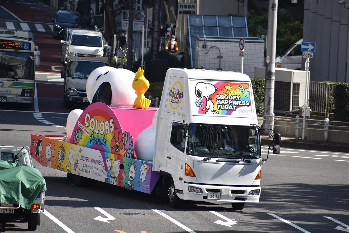 スヌーピー ハピネスフロート（アドトラック） : ad-car's ラッピングデス