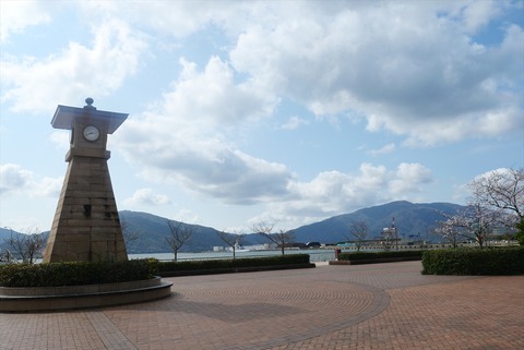 P1246047_R