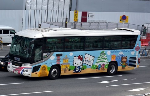 日本旅行×ハローキティ（西日本JRバスサービス） : ad-car's