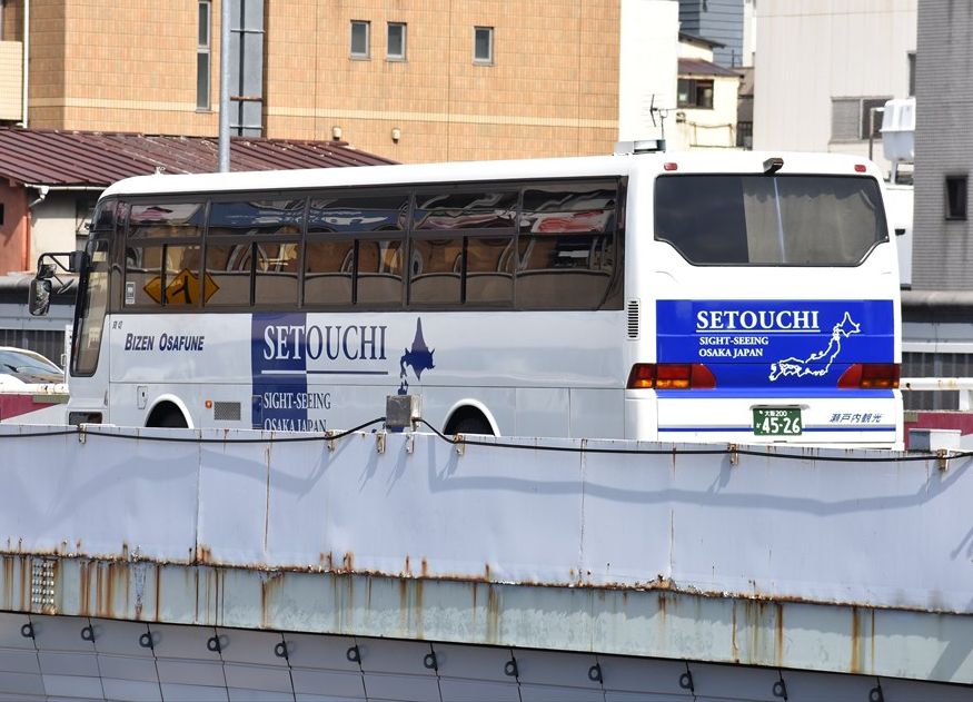 瀬戸 大阪200か4526（瀬戸内観光バス） : ad-car's ラッピングデス