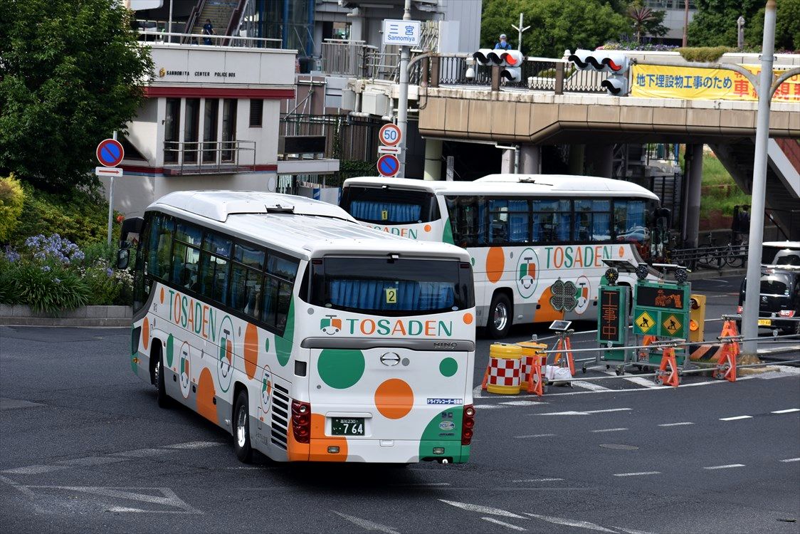 高知230あ・306（とさでん交通） : ad-car's ラッピングデス