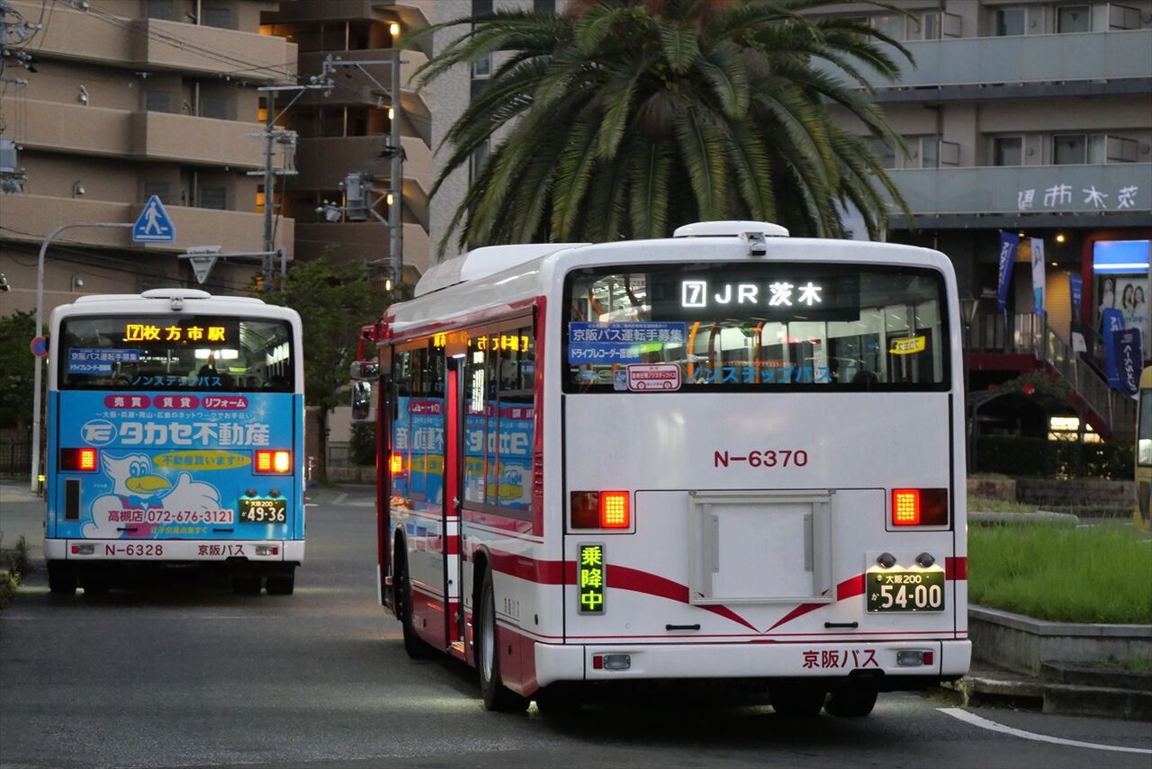 ◇匠建枚方（京阪バス）N-6321・N-6357 : ad-car's ラッピングデス