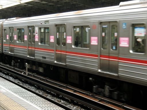 東京ディズニーリゾート 御堂筋線 Ad Car S ラッピングデス