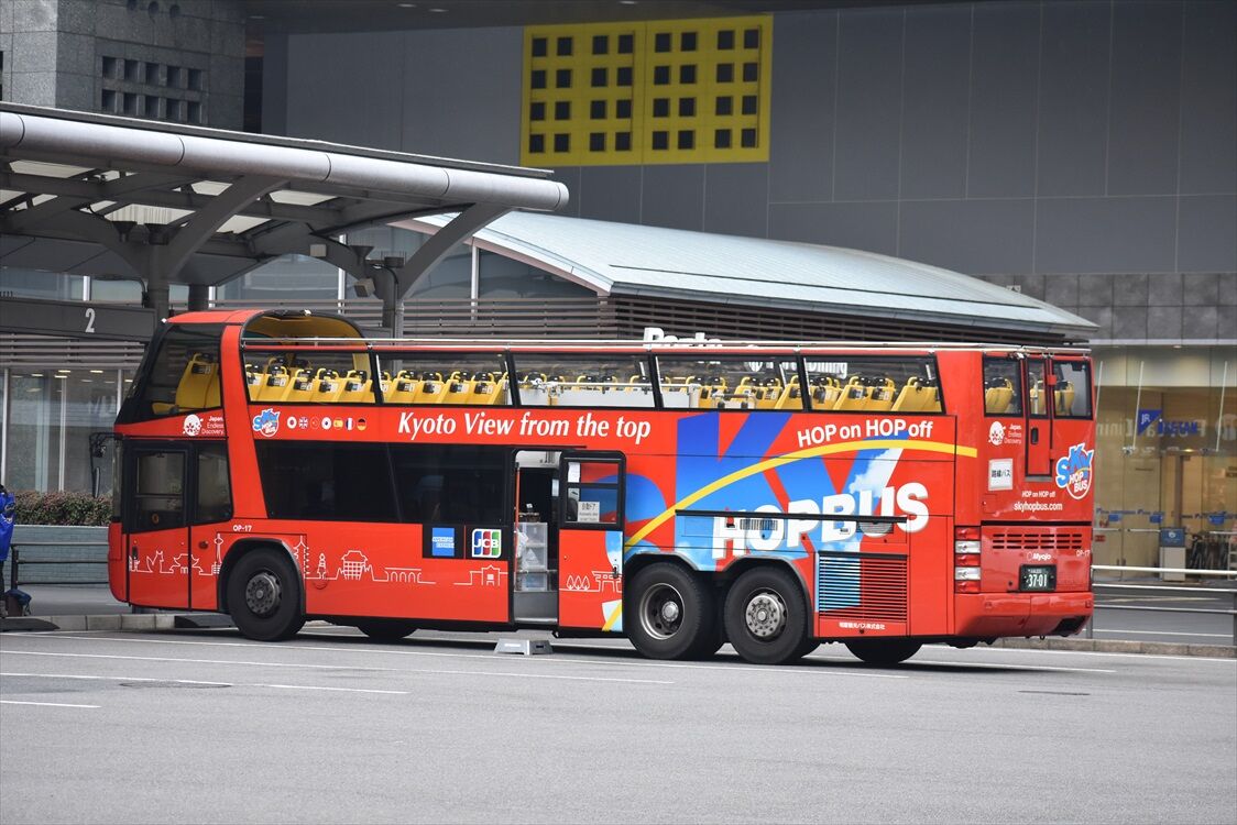 SKY HOP BUS=京都230あ・・25（明星観光バス） : ad-car's