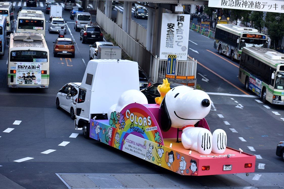 スヌーピー ハピネスフロート（アドトラック） : ad-car's ラッピングデス