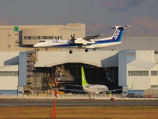 ソラシドエアJA810X＠伊丹 : ad-car's ラッピングデス