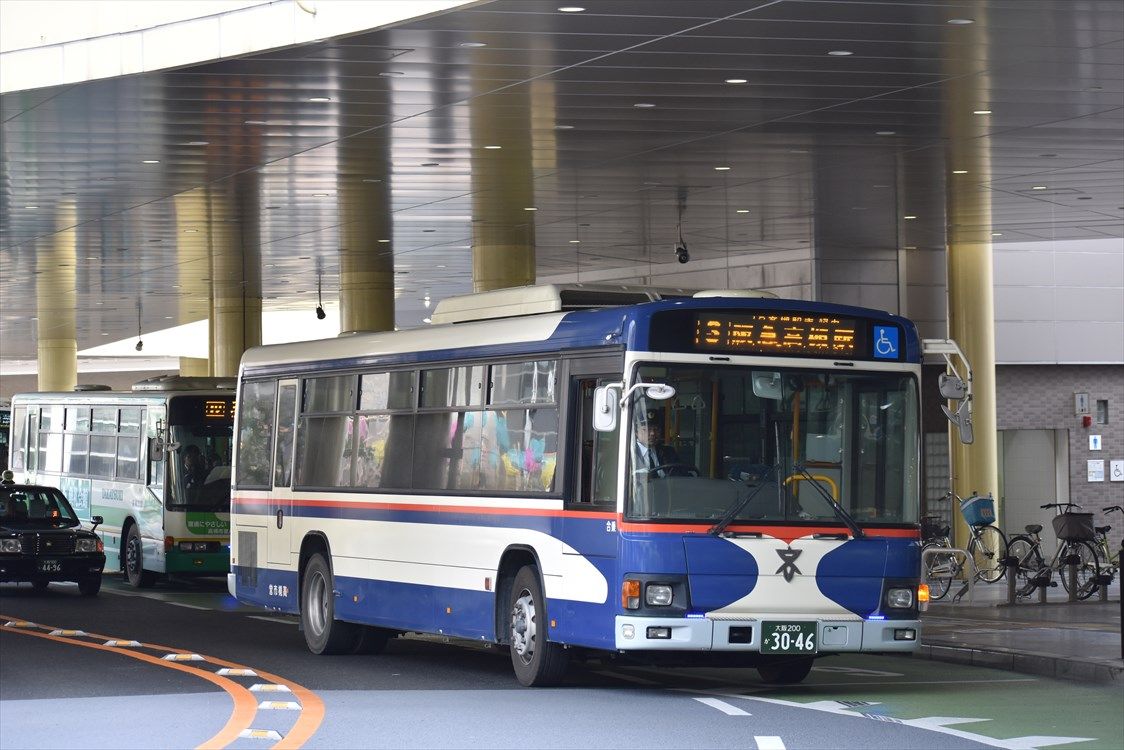 復刻カラー 高槻市バス 3046 Ad Car S ラッピングデス