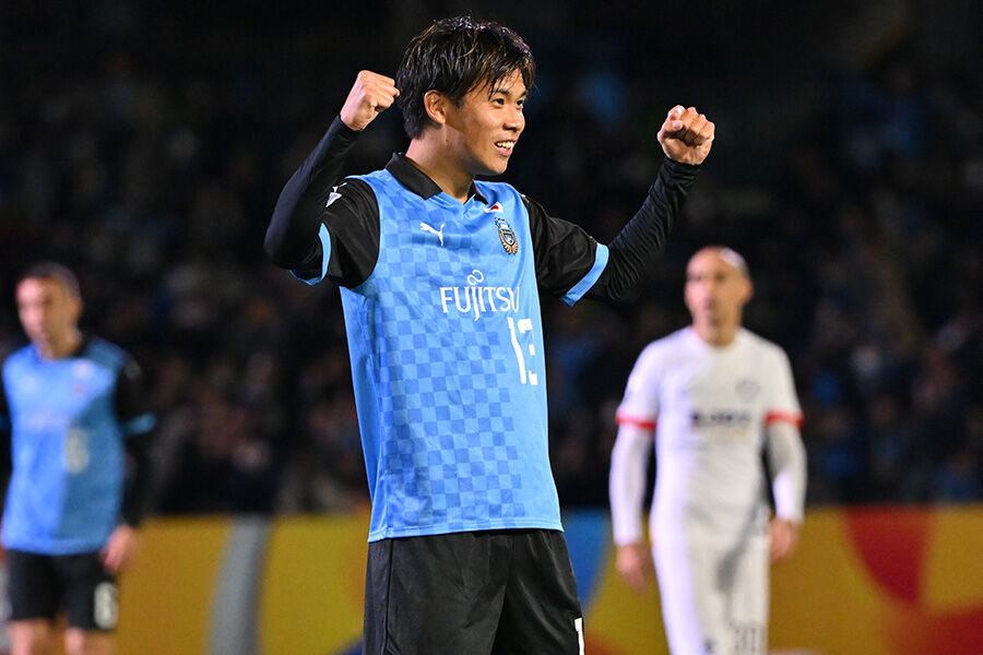 【驚愕】kazu「フロンターレ山根の移籍金は５０万ドル」・・・・・