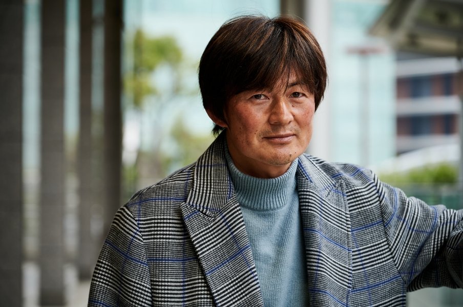 【衝撃】元サッカー日本代表・岩本輝雄のフリーキックが今みてもヤバすぎると話題にｗｗｗｗｗｗｗ