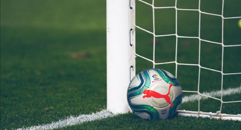 【爆笑】アフリカ・サッカーあるあるで“永久追放”ｷﾀ━━━━(ﾟ∀ﾟ)━━━━!!