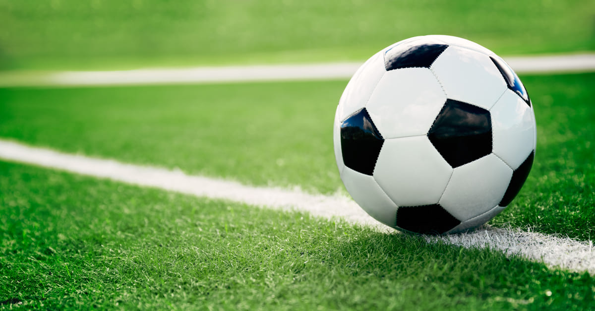 ００年代前半のサッカーベストイレブンを考えたから評価してくれ