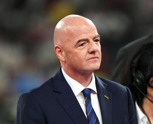 【悲報】FIFA会長、女子W杯の視察はたったの○日だけｗｗｗｗｗｗ