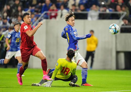 【朗報】上田綺世ハットトリックｷﾀ━━━━(ﾟ∀ﾟ)━━━━!!