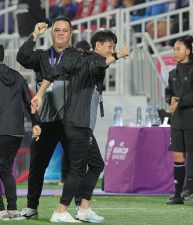 【朗報】“有能認定”石井正忠監督タイ代表が決勝Ｔ進出ｷﾀ━━━━(ﾟ∀ﾟ)━━━━!!