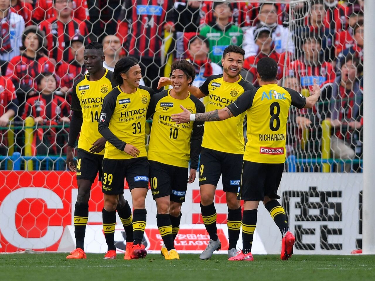 サッカー ｊリーグ第１節 昇格組柏レイソルが白星発進 江坂任 オルンガ各2発でコンサドーレ札幌に4 2 Jリーグまるわかり まとめkickoff