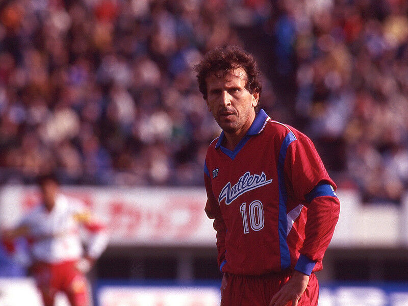 ヤバい 神様 ジーコ の鹿島時代 超絶fk弾 映像に海外反響 Jリーグまるわかり まとめkickoff