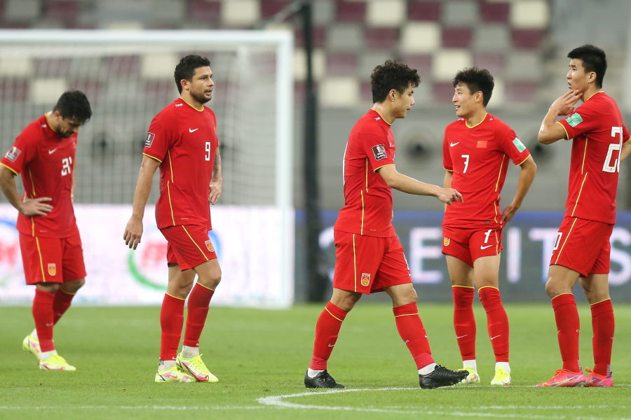 【悲報】サッカー中国代表、内戦中のシリアに0-1で敗れ中国人ブチ切れ！ みんなで「退銭(トゥイツィェン)！」と叫びまくるのがブームにｗｗｗｗ