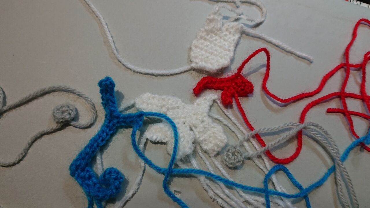 6号完成☆ リサとガスパール ニット＆クロシェ リサとキックボード2