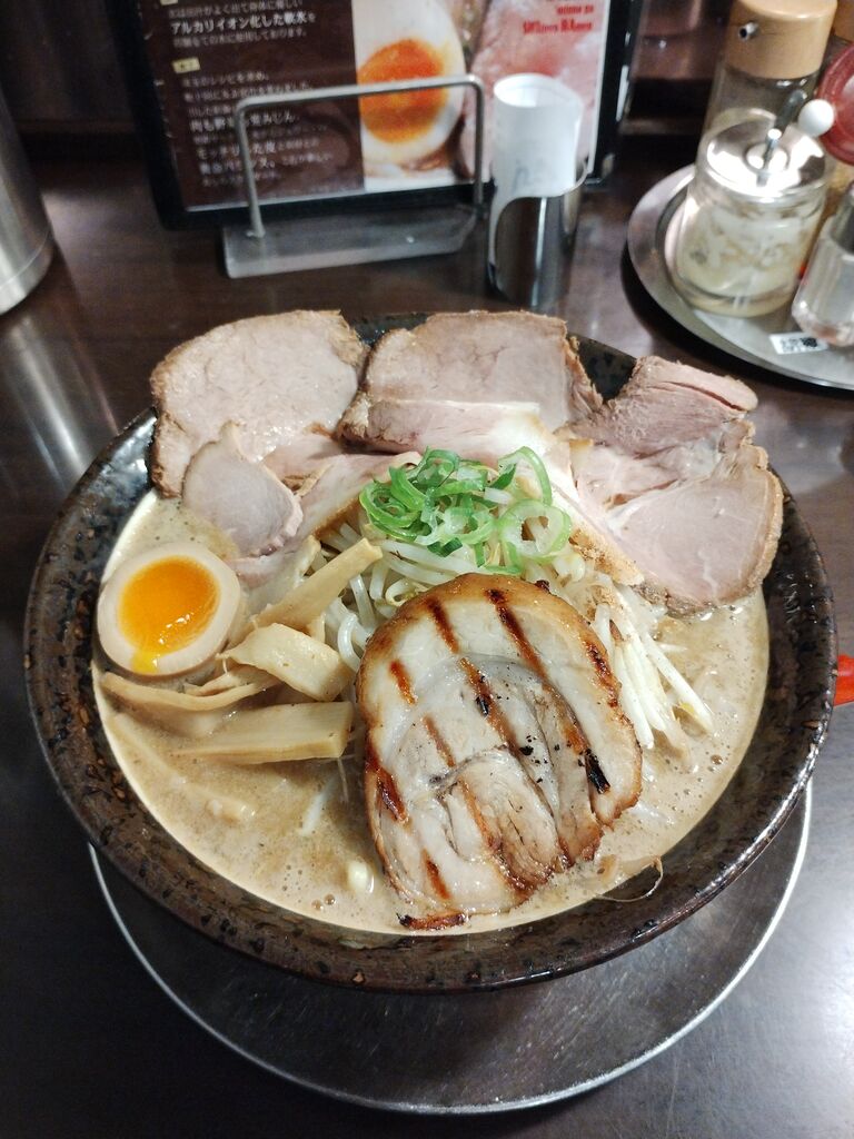 新潟ラーメンとあるラーメン同好会「荒川らーめん魂 あしら」厳寒期のオアシス 新潟ラーメンとあるラーメン同好会「荒川らーめん魂 あしら」厳寒期のオアシス