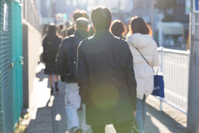 【えらい世の中や】「一番いいのはしゃべらないこと」 50代管理職が感じる職場の孤独