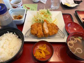 株はなんもしてない… ﾐ(ﾉ_ _)ﾉ=3 ﾄﾞﾃｯ!