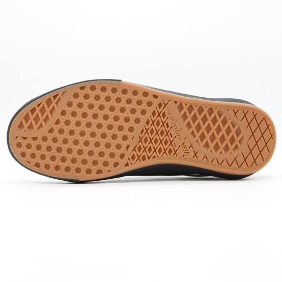 スニーカーマニアの中ではvansってダサい扱いなの アウトドアまとめちゃん