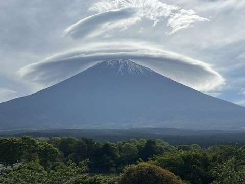 【画像】富士山、ヤバい