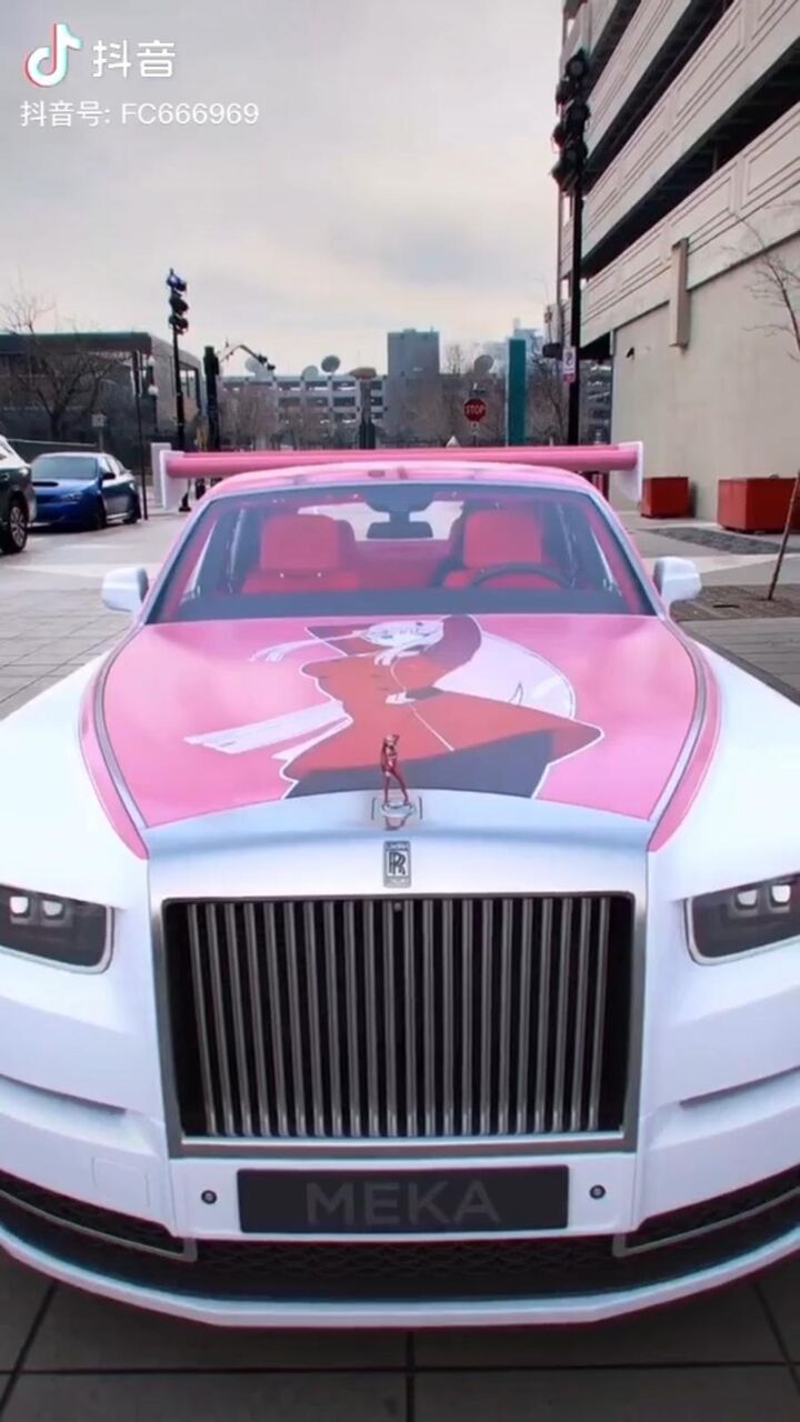 画像 中国のオタクさん ロールスロイスをとんでもない痛車に仕上げてしまう アウトドア情報まとめアンテナ