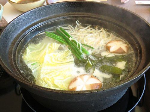 しゃぶしゃぶ・日本料理 木曽路 明石店〔一部の野菜も鍋に投入。店員さんがテーブルに付くのはここまで。〕 (12)