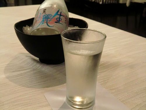 レストラン 海 （ＲＥＳＴＡＵＲＡＮＴ ＵＭＩ）〔②[ 都美人 生麗（生貯蔵酒）300ml ]〕 (2)