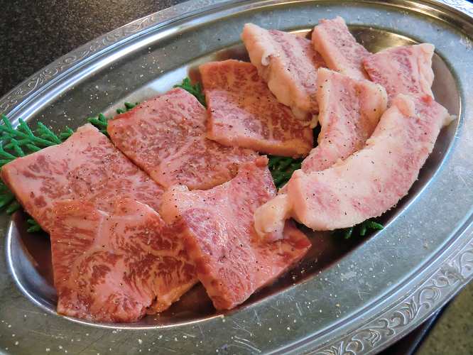 焼肉 美っちゃんチロリン村 兵庫 明石市魚住町清水 １年３６５日営業 日曜定休