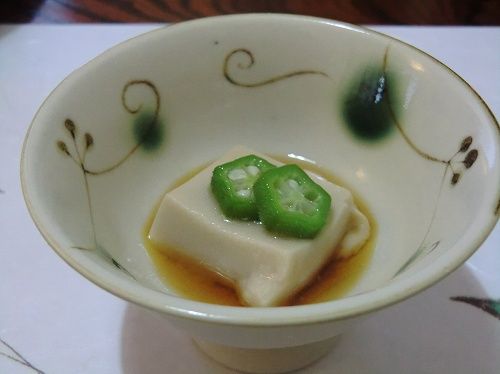 【四季の楽しみ御料理 ときの】〔⑦“先付”： 胡麻豆腐 おくら〕 (7)