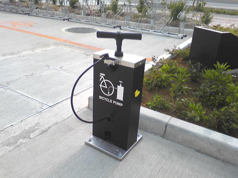 イオン 自転車 空気 入れ