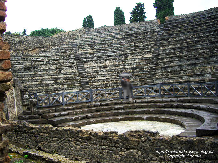 11.6.1.9. ポンペイ遺跡 円形劇場 (150)