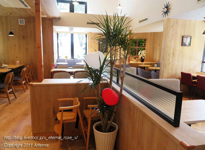 19.7.24 モスバーガー 岡山けやき通り店 (1)
