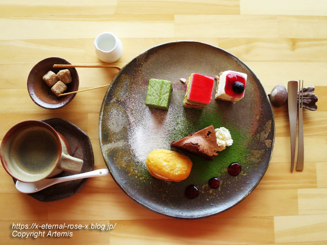 17.8.22 FAN美術館カフェショップ (60)