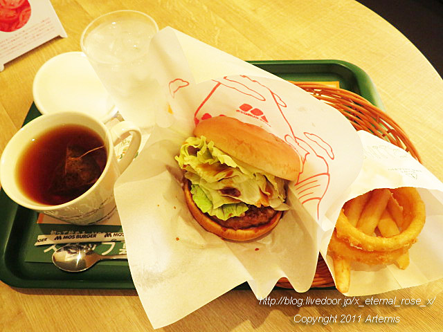 19.7.24 モスバーガー 岡山けやき通り店 (37)