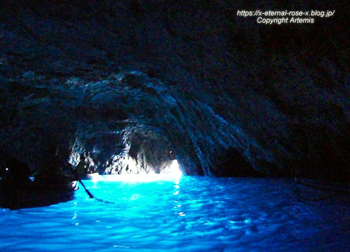 11.5.31.4. カプリ島青の洞窟 (8)