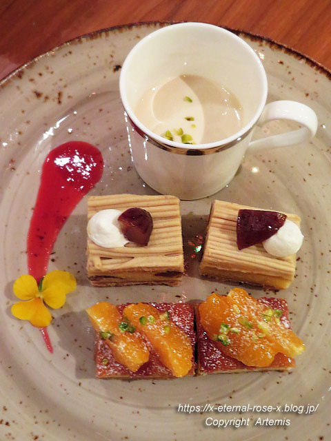 21.11.26.15 カフェ33 (27)