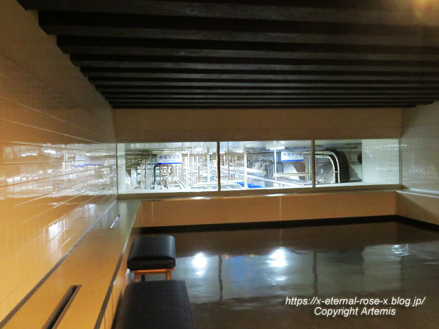 23.3.3.1 サントリー 天然水のビール工場 京都 (32)