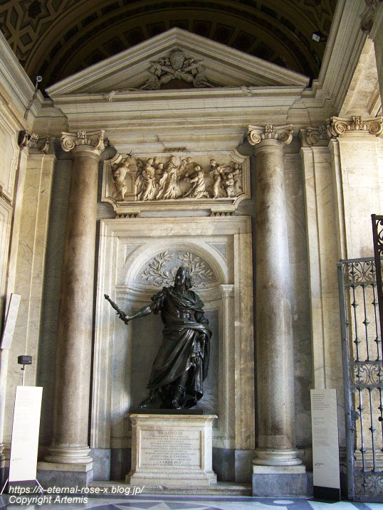 セール！ 洋書『レタブロ博物館　サン エステバン教会　ブルゴス』世界遺産、祭壇 サンタマリア・マッジョーレ大聖堂 聖年の扉 聖遺物箱 聖母の戴冠