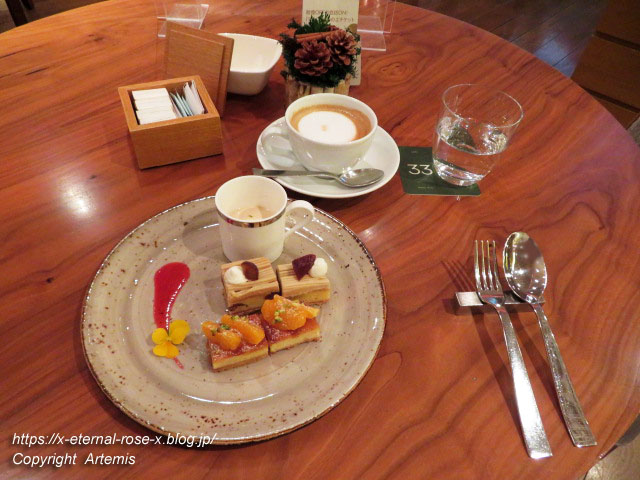 21.11.26.15 カフェ33 (20)