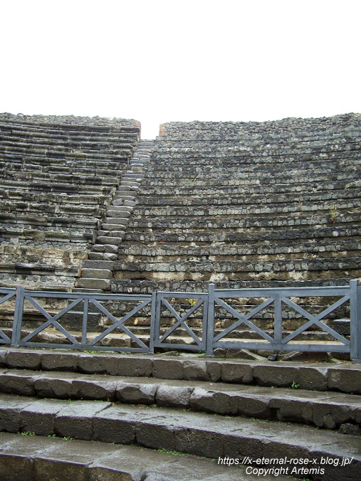 11.6.1.9. ポンペイ遺跡 円形劇場 (141)