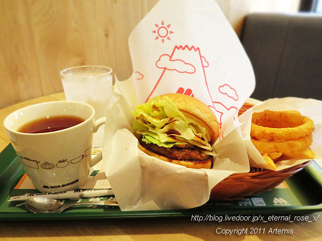 19.7.24 モスバーガー 岡山けやき通り店 (43)
