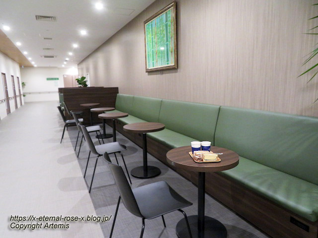 23.3.2 NAKANOTEI　COFFEE 西山  (23)