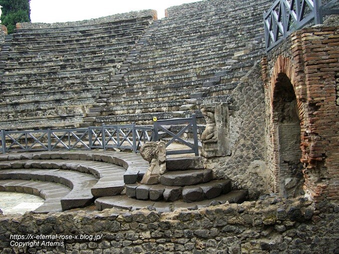 11.6.1.9. ポンペイ遺跡 円形劇場 (149)