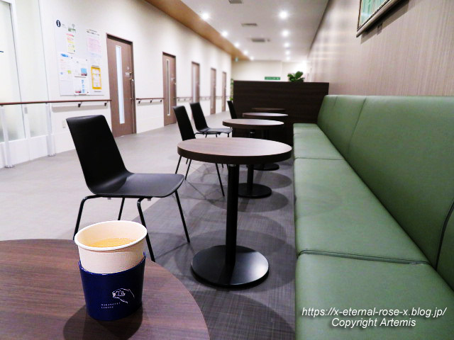 23.3.2 NAKANOTEI　COFFEE 西山  (34)