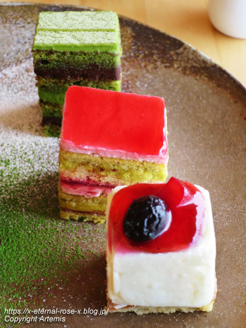 17.8.22 FAN美術館カフェショップ (65)