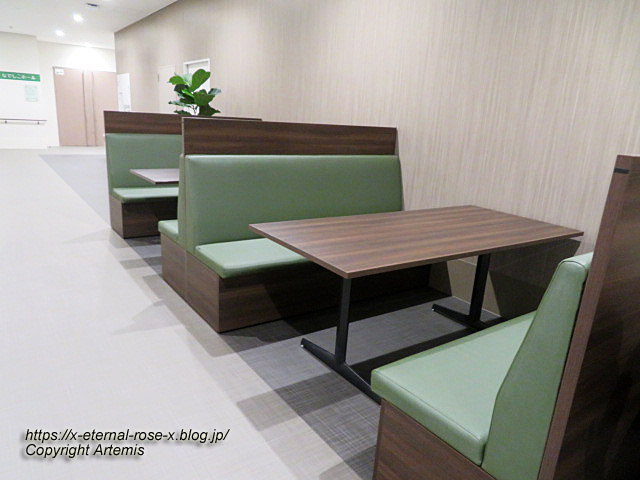 23.3.2 NAKANOTEI　COFFEE 西山  (9)