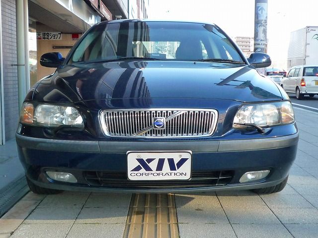 厳選激安中古車 ボルボ V70 紺 右h H14 Hddナビ シートヒーター付 大阪から全国へ販売 全国外車販売センター エクシブ 関西 厳選激安中古車 ボルボ V70 紺 右h H14 Hddナビ シートヒーター付 大阪から全国へ販売 全国外車販売センター エクシブ 関西